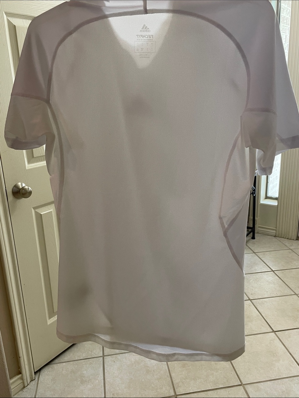 adidas White Performance Short Sleeve Tee with Center Logo
Size L - Picture 11 of 12